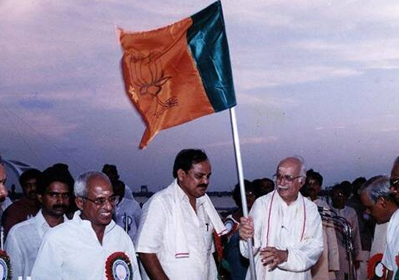 venkaiah naidu with bjp leader L.K.Advani